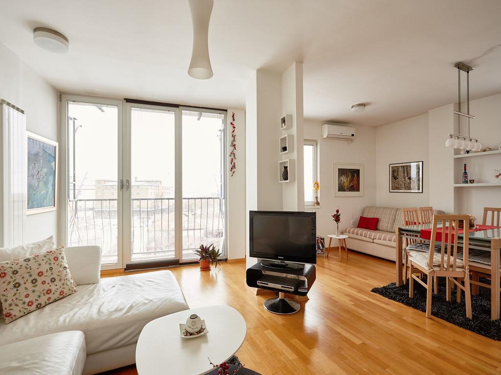 Luxury Apartment Near City Center Скопие Екстериор снимка